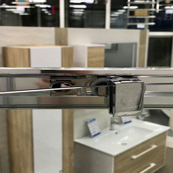 Душевой уголок AVS Раунд 100x100 профиль хром, стекло прозрачное Душевой уголок AVS Раунд 100x100 профиль хром, стекло прозрачное