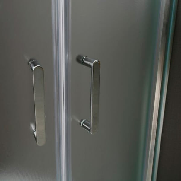 Душевой уголок BelBagno Uno UNO-195-R-2-100-C-Cr 100х100 профиль хром, прозрачное стекло Душевой уголок BelBagno Uno UNO-195-R-2-100-C-Cr 100х100 профиль хром, прозрачное стекло