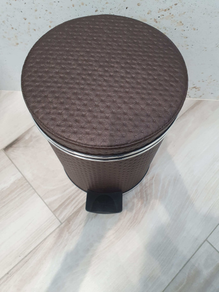 Ведро для мусора AVS шоколад 5 л Ведро для мусора AVS шоколад 5 л