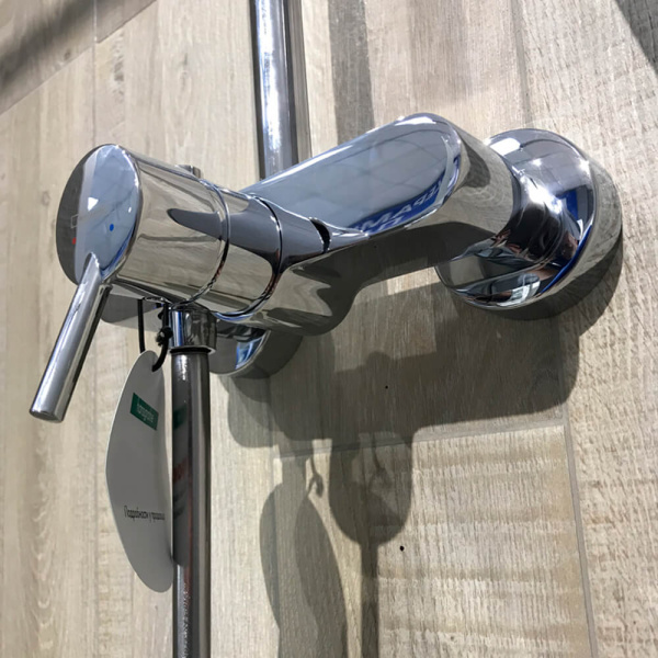 Душевая стойка Croma Hansgrohe 27222000 Душевая стойка Croma Hansgrohe 27222000