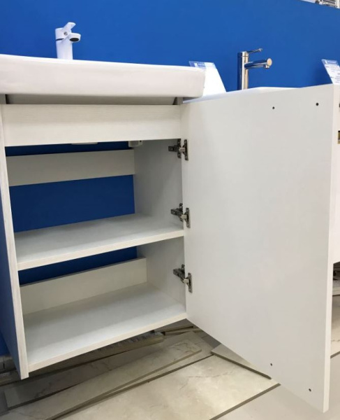 Комплект 1A170901YOAY0 Тумба 500М +1WH302128 Р-на Тигода+1A170403YO000 Ножки Йорк АКВАТОН